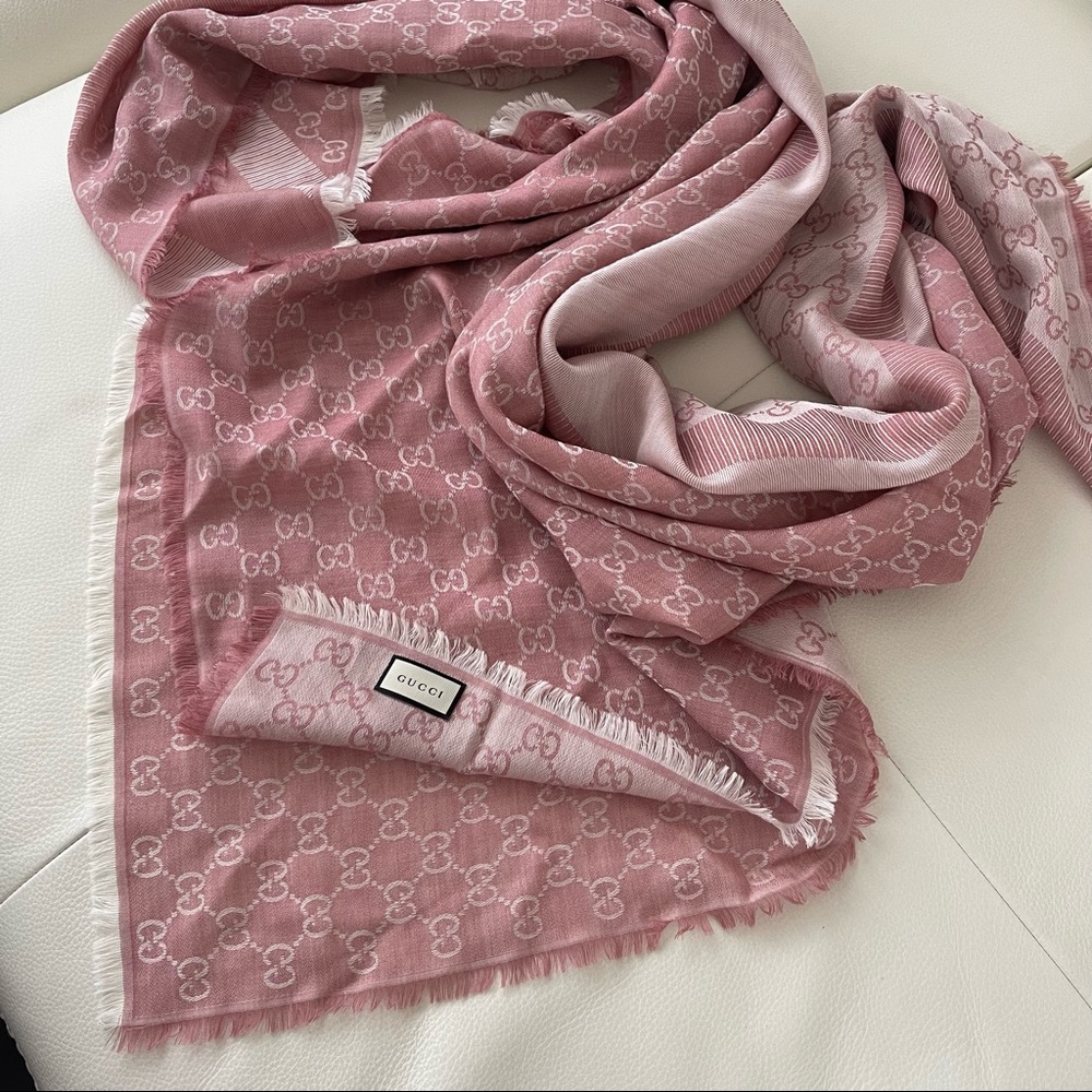 GUCCI jacquard silk wool shawl